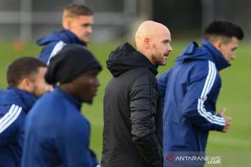 Ajax berharap Klaassen dan Mazraoui siap turun lawan Midtjylland
