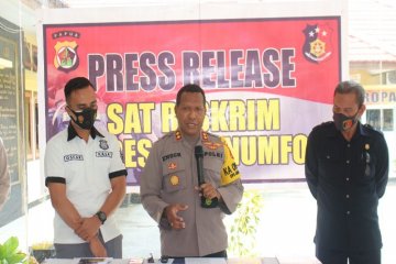 Polres Biak tangani  penipuan online dengan kerugian Rp 1,3 miliar