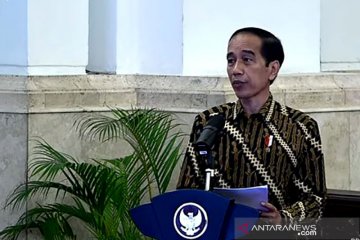 Presiden Jokowi minta K/L beranggaran besar lakukan lelang secepatnya