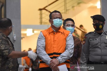 KPK tahan Menteri Kelautan dan Perikanan Edhy Prabowo