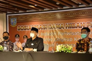Pemkot Jambi berikan bantuan kepada pelaku usaha yang terdampak COVID-19