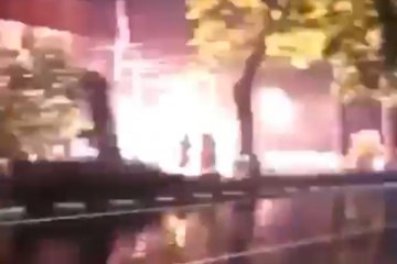 Instalasi listrik di Jalan Balai Pustaka terbakar saat hujan deras
