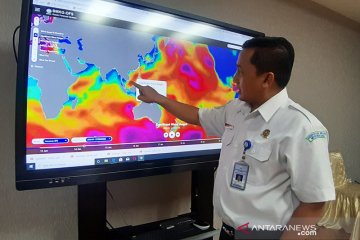 Cuaca sejumlah wilayah Indonesia hari ini berawan-hujan lebat