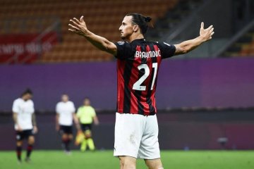 Ibrahimovic dan Calhanoglu masuk skuat Milan untuk hadapi Torino
