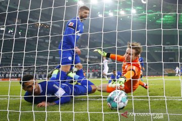 Menang 4-1, Gladbach kian benamkan Schalke di dasar klasemen
