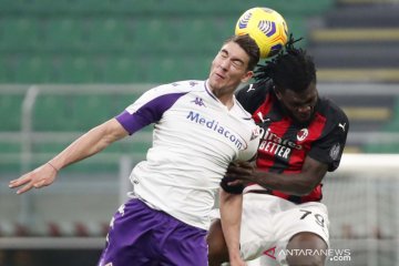 Liga Italia : AC Milan kokoh di puncak klasemen usai kalahkan Fiorentina 2-0