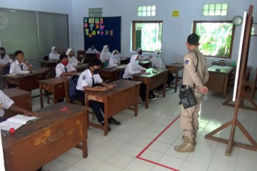 Satgas COVID-19 Magetan pantau pelaksanaan KBM langsung