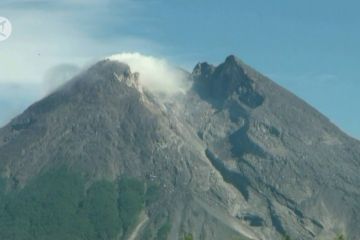 Gunung Merapi naik status menjadi siaga level 3