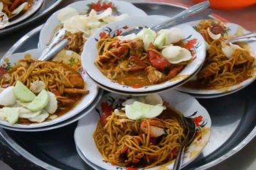 Mi kepiting bakau sajian favorit warga Meulaboh