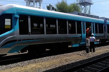 PT INKA uji coba purwarupa trem bertenaga baterai