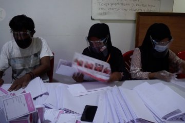 KPU Ternate libatkan mahasiswa sortir surat suara