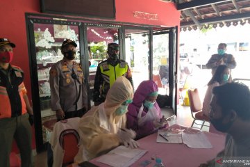 Kodam Jaya tes cepat antigen warga di empat lokasi di Petamburan