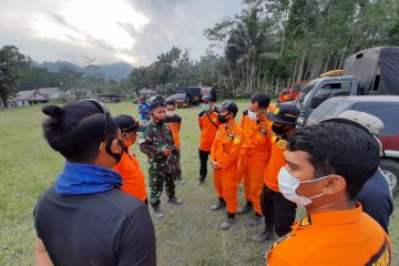 Tim SAR gabungan siaga di wilayah terdampak erupsi Semeru