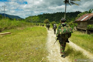TNI buru kelompok teroris MIT Poso