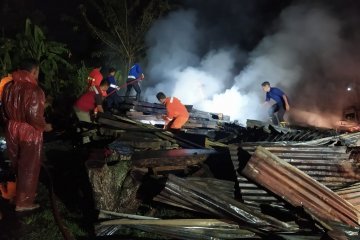Dua orang terluka akibat kebakaran rumah di Bireuen, Aceh