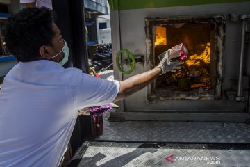 Pemusnahan obat dan makanan ilegal