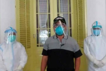 Tim medis perbolehkan Bupati Cirebon isolasi mandiri
