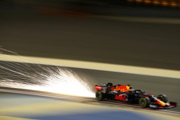 Verstappen puncaki FP1 GP Abu Dhabi, Hamilton kembali ke trek