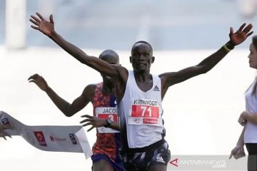 Pelari asal Kenya, Kandie pecahkan rekor dunia half marathon