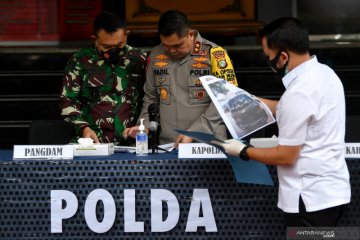 Pengawal Rizieq serang polisi dengan senjata kaliber 9mm