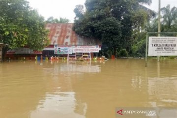 Air mulai surut, 18 rumah dan jembatan rusak di banjir Aceh Timur