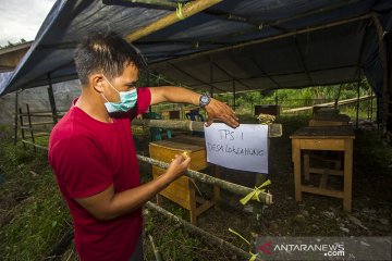 Persiapan TPS Jelang Pemungutan Suara