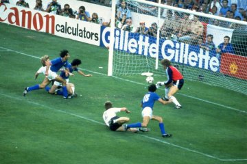 Paolo Rossi, pahlawan Italia di Piala Dunia 1982,  tutup usia