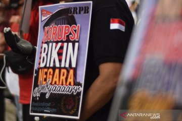 Aksi tuntut KPK tidak tebang pilih kasus korupsi