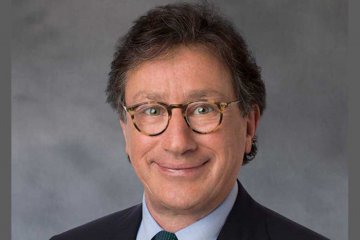CEO Ferrari Louis Camilleri mundur