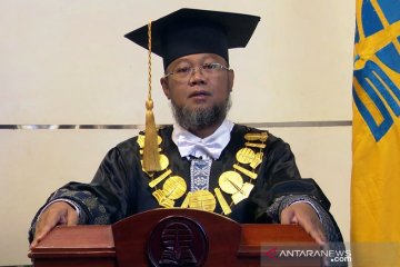 UT serahkan ijazah sarjana kepada 21 pekerja migran di Taiwan