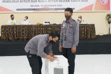 Pasangan Rini-Rahmad Santoso pemenang Pilkada Kabupaten Blitar