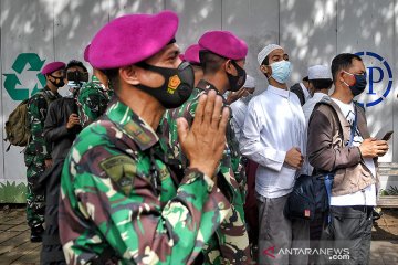 Petugas gabungan amankan 155 pengikut Rizieq Shihab