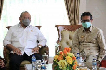 Jokowi pertama penerima vaksin COVID-19, La Nyalla: Teladan yang baik