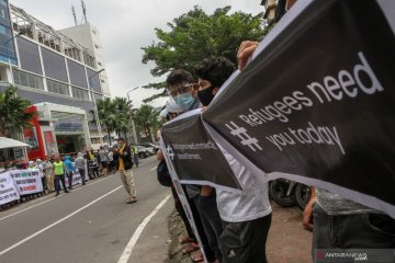 Aksi protes imigran di UNHCR Medan