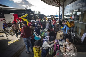 Syarat wajib tes cepat antigen untuk keluar masuk Jakarta