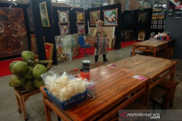 Pameran lukisan di Rest Area Banjaratma