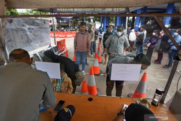 Lonjakan penumpang di Terminal Bus Pakupatan, Serang