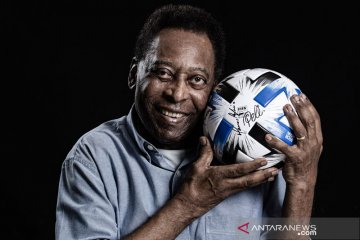 Pele mengaku bugar 100 persen setelah tinggalkan ICU