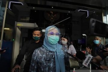 Anggota DPR  Iis Rosita Dewi Di  periksa KPK