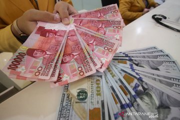 Rupiah ditutup menguat, seiring pelonggaran moneter bank sentral China