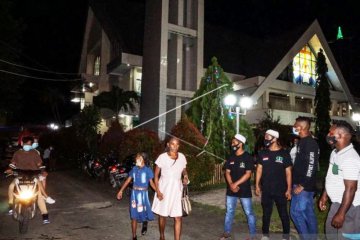 Pemuda Muslim Bantu Pengamanan Gereja di Jayapura