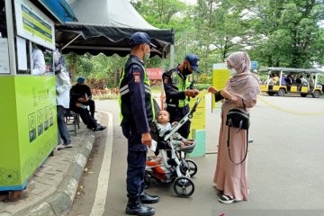 Wajib perlihatkan hasil tes, pengunjung Kebun Raya Bogor menurun