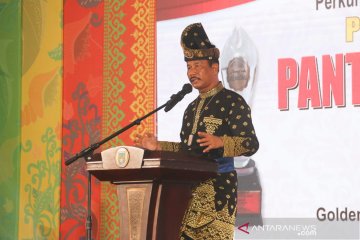 Muhammad Rudi dapat penghargaan sebagai Wali Kota Peduli Pantun