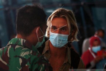 LArangan WNA Masuk Wilayah Indonesia