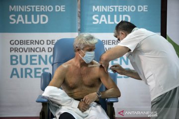 Argentina tekan AstraZeneca penuhi pasokan vaksin COVID-19
