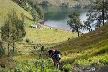 Pendakian Gunung Semeru ditutup total hingga 31 Maret 2021