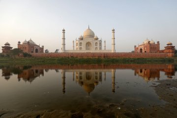 Masih pandemi, Taj Mahal justru tambah kapasitas pengunjung