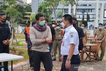 Kemarin, Sandi temui Wagub DKI hingga suasana malam pergantian tahun