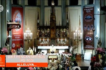 Gereja Katedral Jakarta rayakan Misa Malam Natal dengan prokes ketat