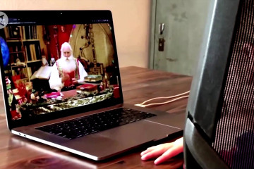 Kencan dengan Sinterklas di dunia maya